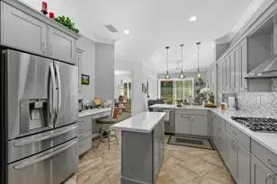 201 Kavenish Dr, Rancho Mirage, CA 92270 - Photo 18