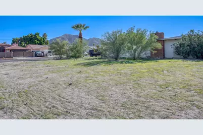 51775 Avenida Carranza, La Quinta, CA 92253 - Photo 10