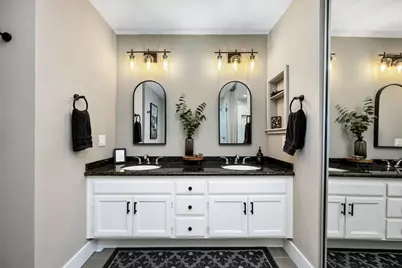 146 Las Lomas, Palm Desert, CA 92260 - Photo 18