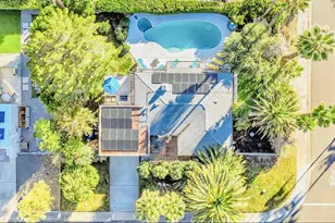 1385 E Via Escuela, Palm Springs, CA 92262 - Photo 2