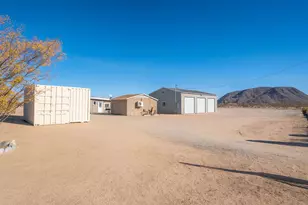 2467 Sand Dr, Landers, CA 92285 - Photo 2