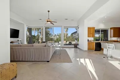 261 Loch Lomond Road, Rancho Mirage, CA 92270 - Photo 12