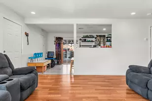 13576 La Mesa Dr, Desert Hot Springs, CA 92240 - Photo 6