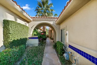 121 Kavenish Drive, Rancho Mirage, CA 92270 - Photo 10