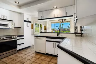 38900 Lobelia Cir, Palm Desert, CA 92211 - Photo 12