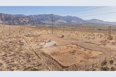 7077 Camp Rock Road, Lucerne Valley, CA 92356 - Photo 2