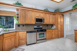 370 Links Dr, Palm Desert, CA 92211 - Photo 16