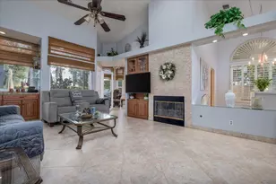 370 Links Dr, Palm Desert, CA 92211 - Photo 12