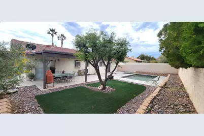 64550 Brae Burn Avenue, Desert Hot Springs, CA 92240 - Photo 40