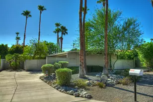 45710 Shadow Mountain Dr, Palm Desert, CA 92260 - Photo 2