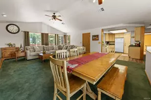 1396 La Crescenta Dr, Big Bear City, CA 92314 - Photo 6
