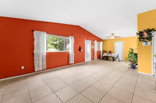 13547 Caliente Dr, Desert Hot Springs, CA 92240 - Photo 8