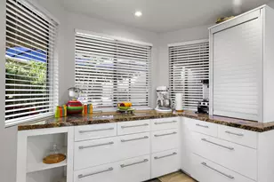 44049 Vigo Ct, Palm Desert, CA 92260 - Photo 2