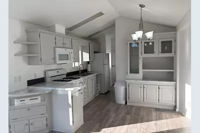 74711 Dillon Road ##819, Desert Hot Springs, CA 92241 - Photo 2