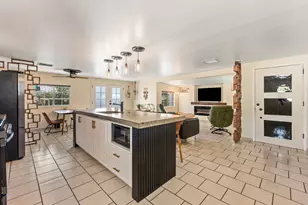 11 Ocotillo Ln, Palm Desert, CA 92260 - Photo 10