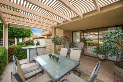 7562 Regency Drive, Palm Springs, CA 92264 - Photo 22