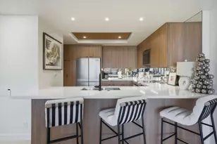 910 Island Dr, Rancho Mirage, CA 92270 - Photo 16