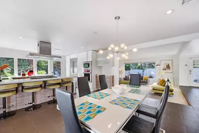 400 W Via Escuela, Palm Springs, CA 92262 - Photo 10