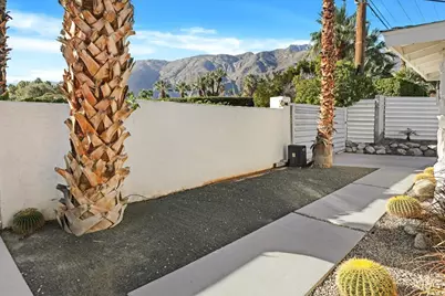 400 W Via Escuela, Palm Springs, CA 92262 - Photo 2
