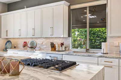 13 Corte Del Sol, Rancho Mirage, CA 92270 - Photo 12