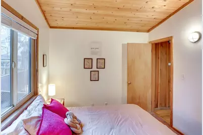524 W Rainbow Boulevard, Big Bear City, CA 92314 - Photo 20