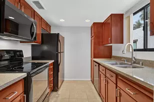 1050 E Ramon Road, Palm Springs, CA 92264 - Photo 12