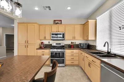 65565 Acoma Avenue #1, Desert Hot Springs, CA 92240 - Photo 2