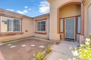 46109 Roadrunner Ln, La Quinta, CA 92253 - Photo 2