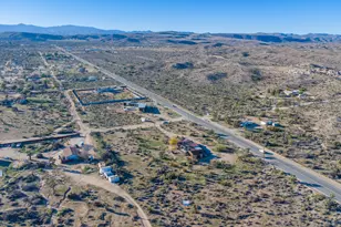 57625 Buena Vista Dr, Yucca Valley, CA 92284 - Photo 12