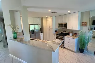 33 Mission Ct, Rancho Mirage, CA 92270 - Photo 12