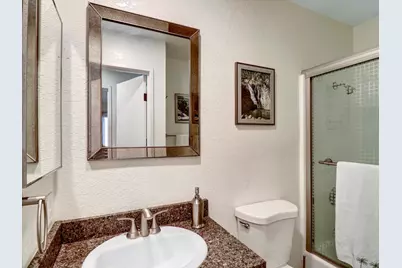 470 N Villa Court #208, Palm Springs, CA 92262 - Photo 18