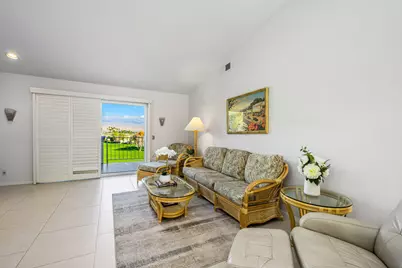 320 Vista Royale Drive, Palm Desert, CA 92211 - Photo 4