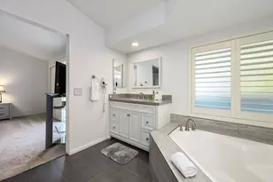 320 Vista Royale Dr, Palm Desert, CA 92211 - Photo 22