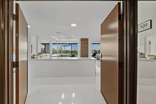 899 Island Dr, Rancho Mirage, CA 92270 - Photo 1