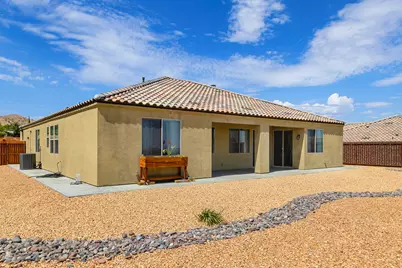 8680 Monument View Drive, Yucca Valley, CA 92284 - Photo 28