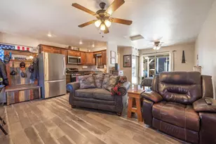 696 Highland Ln, Sugarloaf, CA 92386 - Photo 10