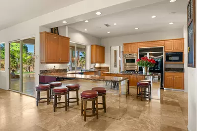 18 Calais Circle, Rancho Mirage, CA 92270 - Photo 10
