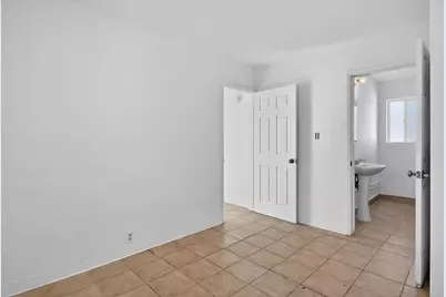 66185 Acoma Avenue, Desert Hot Springs, CA 92240 - Photo 10