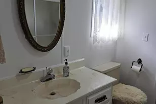 33520 Laura Dr, Thousand Palms, CA 92276 - Photo 12