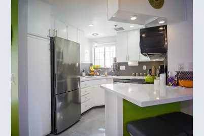 2700 Lawrence Crossley Road #7, Palm Springs, CA 92264 - Photo 10