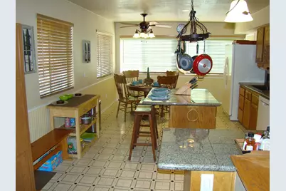 230 Vista Avenue, Sugarloaf, CA 92386 - Photo 14
