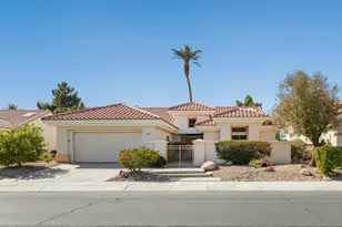 38129 Grand Oaks Ave, Palm Desert, CA 92211 - Photo 2