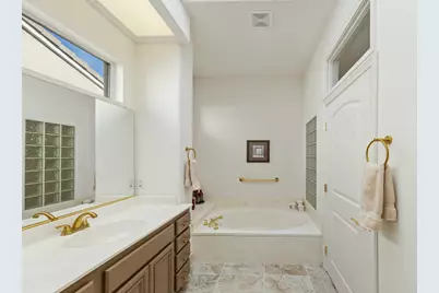 38129 Grand Oaks Avenue, Palm Desert, CA 92211 - Photo 20