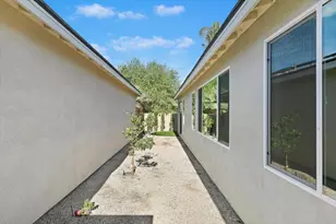 69662 Calle La Costa, Cathedral City, CA 92234 - Photo 36