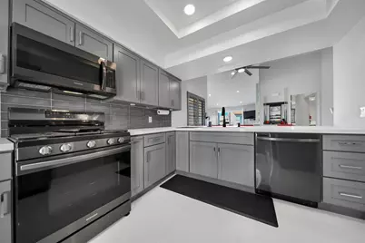 149 Desert Falls Drive E, Palm Desert, CA 92211 - Photo 2