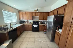 1303 Bering Blvd, Thermal, CA 92274 - Photo 2