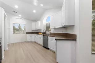 35453 Canteen, Thousand Palms, CA 92276 - Photo 6