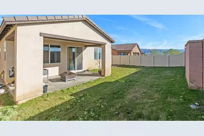 62915 Loftwood Street, Desert Hot Springs, CA 92240 - Photo 10