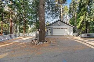 810 Oakmont Ln, Lake Arrowhead, CA 92352 - Photo 6