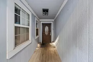 810 Oakmont Ln, Lake Arrowhead, CA 92352 - Photo 10